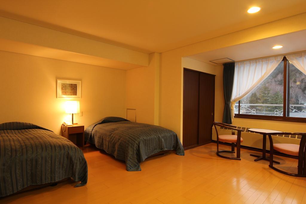Kidoike Onsen Hotel Yamanouchi  Exterior photo